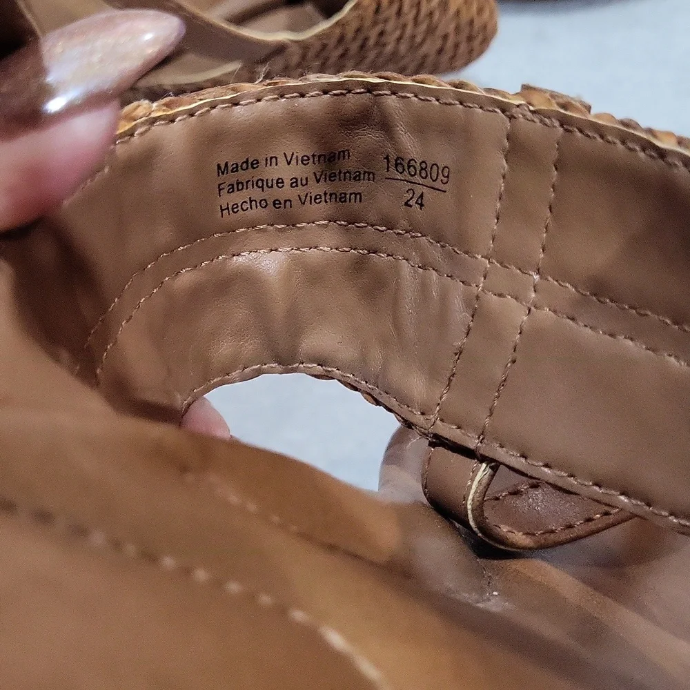 Dexflex Comfort Women's Brown Sandals